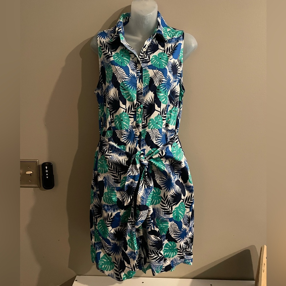 Women’s UNTUCKit Kenzie dress. Size 10